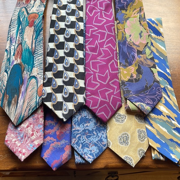 Lot of 28 Vintage Neckties Silk Variety Stripes Patterns Abstract 80s 90s Bundle - Picture 10 of 12